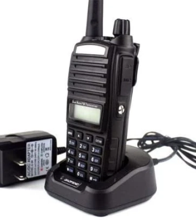 شارژر بیسیم Baofeng UV-82
