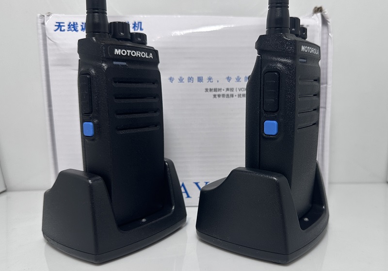 خرید فروش نمایندگی واکی تاکی قیمت بیسیم موتورولا MT-1000