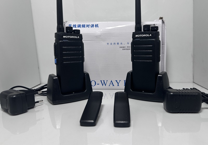 خرید فروش نمایندگی واکی تاکی قیمت بیسیم موتورولا MT-1000