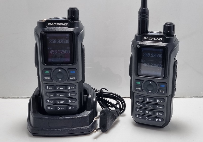 خرید فروش نمایندگی واکی تاکی قیمت بیسیم باوفنگ UV-21 Pro V2