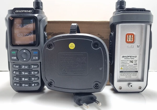 شارژر بیسیم Baofeng UV-21ProV2