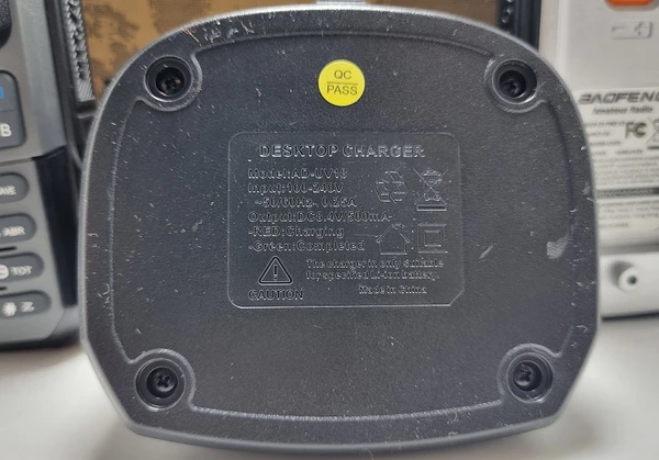 شارژر بیسیم Baofeng UV-21ProV2